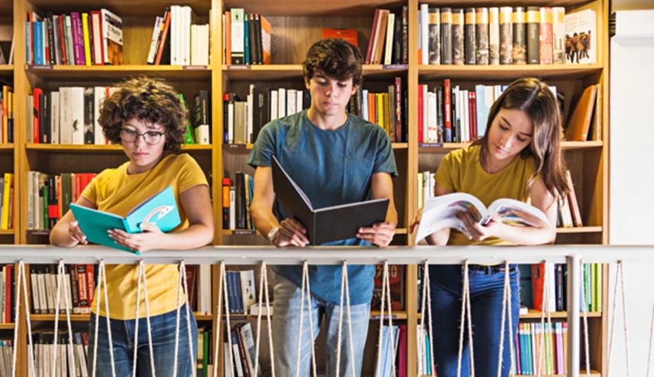 5 رمان نوجوانان که بدون خواندن آن ها "نباید" از دوران نوجوانی رد شد